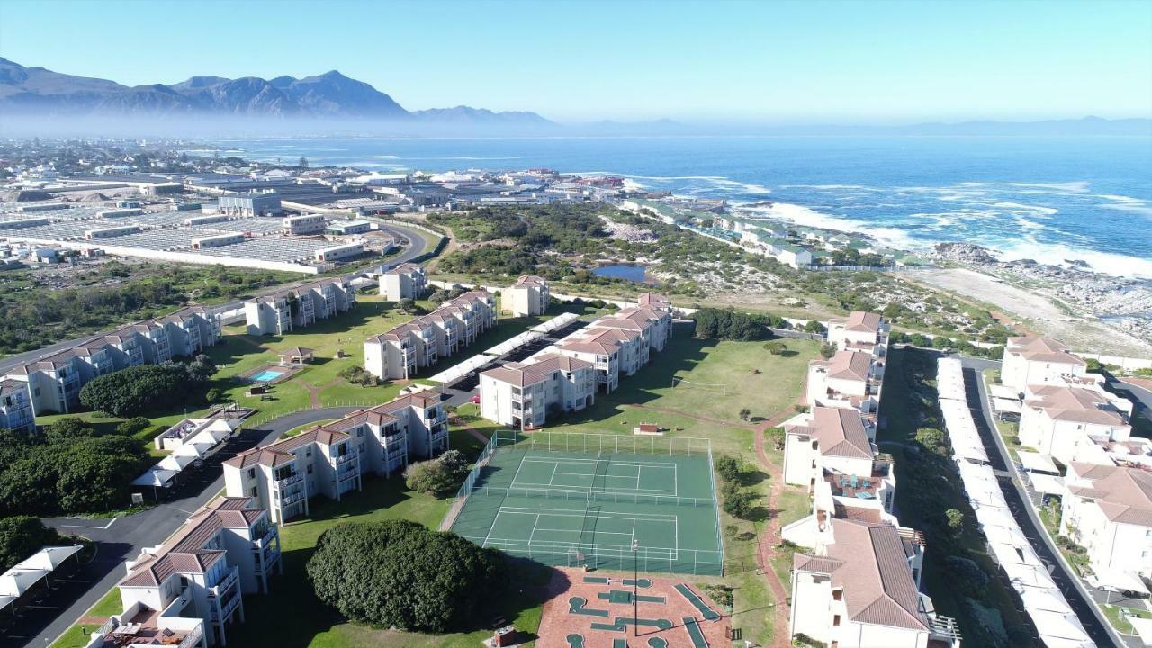 Hermanus Beach Club Экстерьер фото